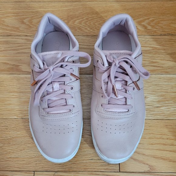Reebok Classic Workout Clean Trainers In Pink - Picture 2 of 2